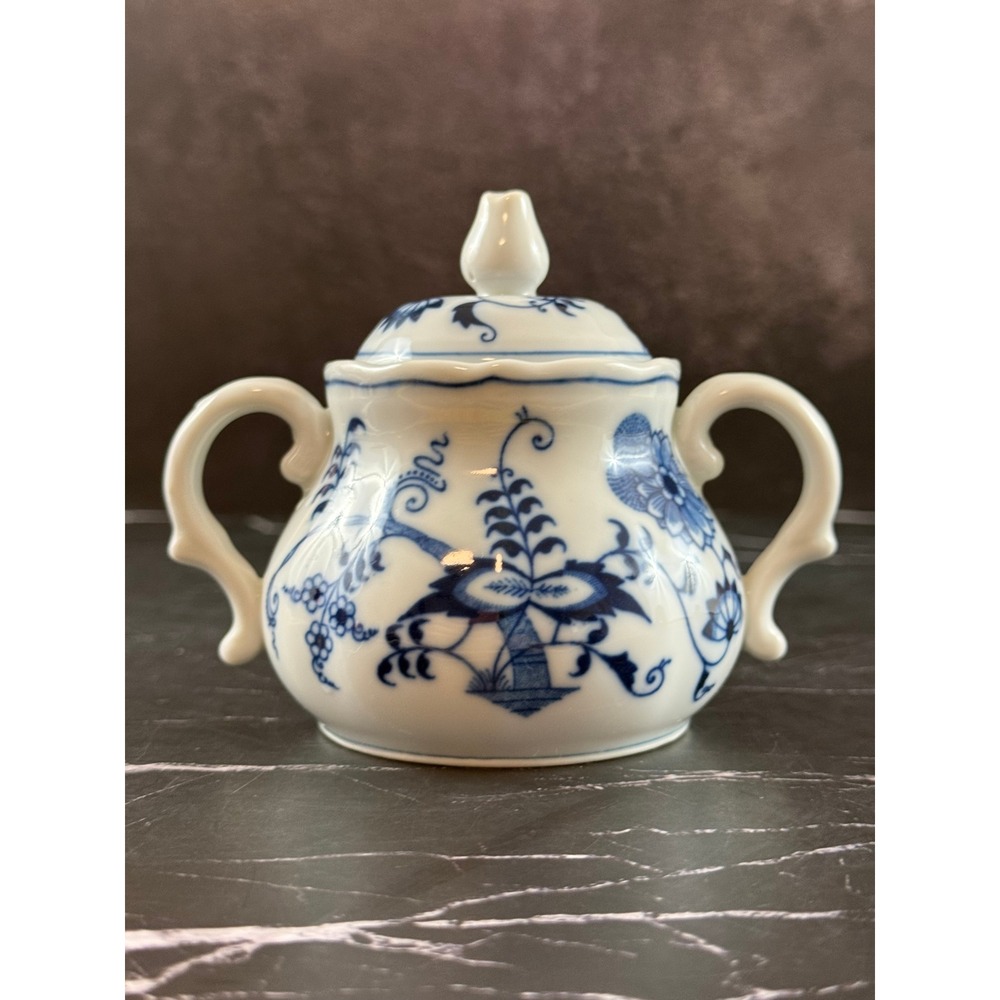 VTG Blue Danube Blue Onion Lidded Mini Sugar Bowl Banner Backstamp 4in